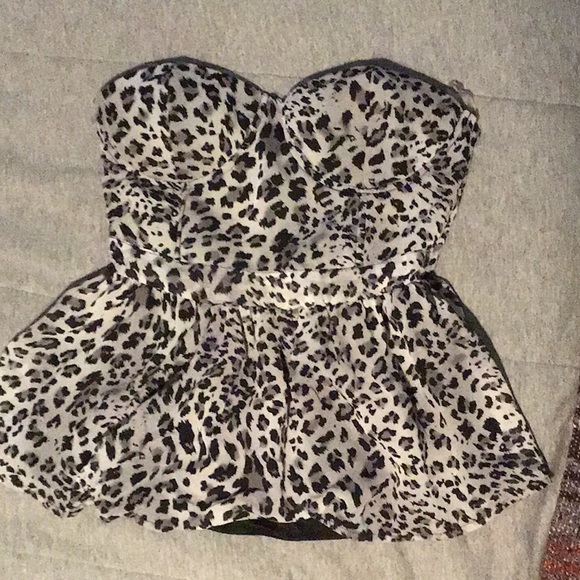 Cheetah print top - Picture 1 of 4